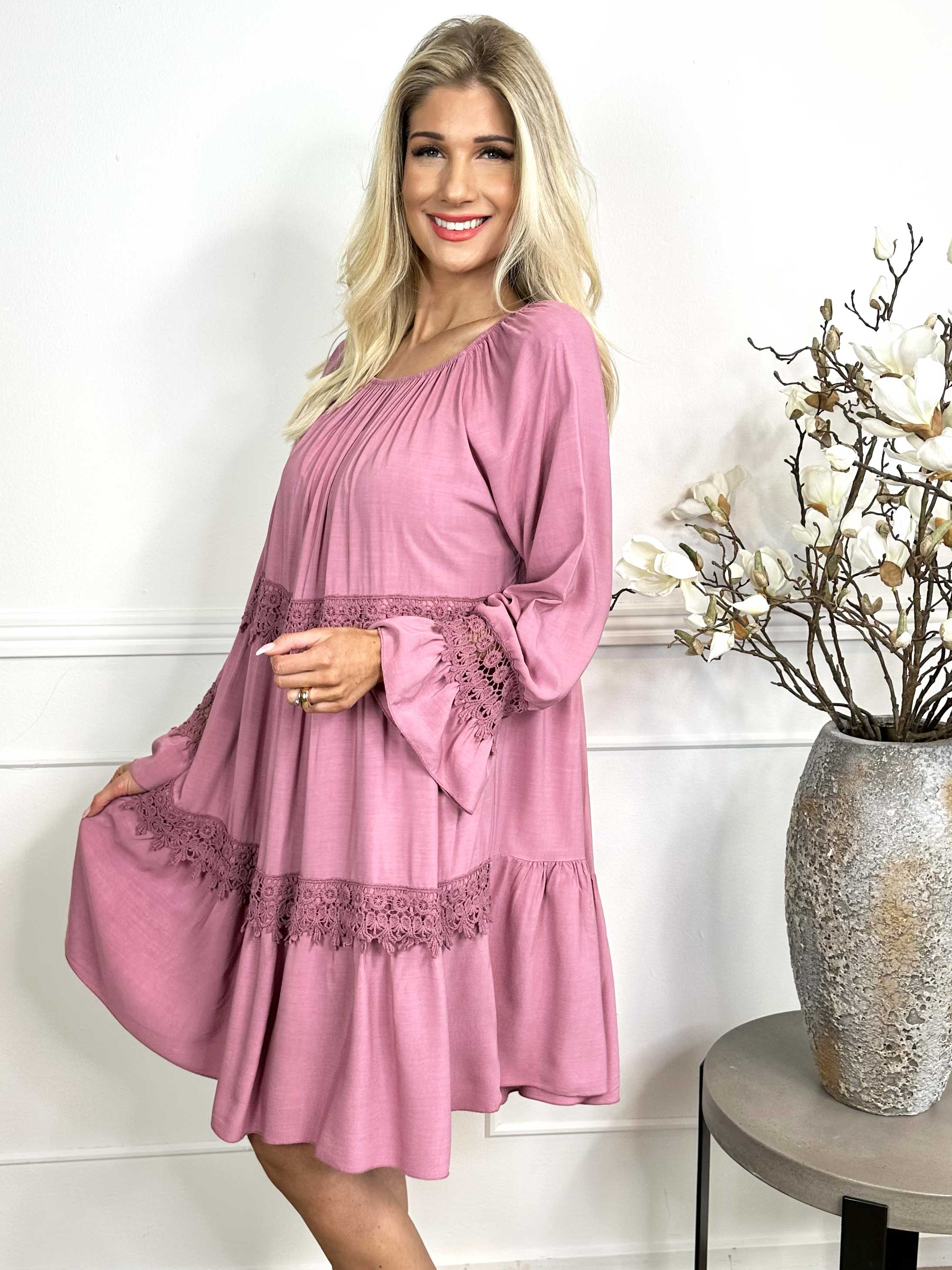 Tilda - Söt tunikaklänning med broderi